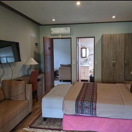 Puri Sabina Bed & Breakfast Jimbaran Eksteriør billede